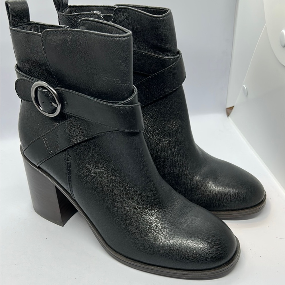 Crown Vintage Women's Black Leather Courla Ankle Bootie size 10M